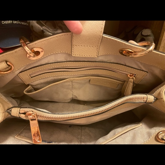 Michael Kors Cynthia Satchel, Medium - Picture 11 of 11